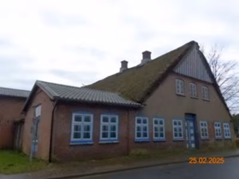 Denkmalgeschützter Fachhallenbau in Borsfleth - Bild 3