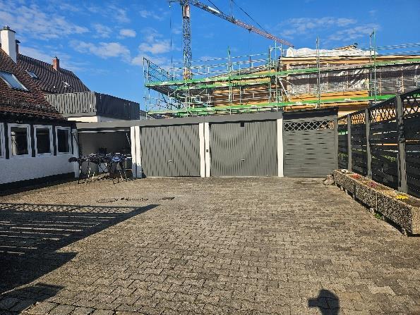Einfamilienhaus, Garage in Augsburg - Bild 1