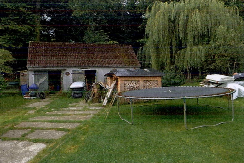 Einfamilienhaus mit Nebengebäuden in Oelixdorf - Bild 1