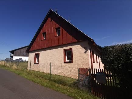 Einfamilienhaus mit Anbau und Holzgarage in Nagel - Bild 3