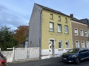 Zweifamilienhaus, Garage in Scharffensteinstr. 104, 51061 Köln, Stammheim - Bild 1