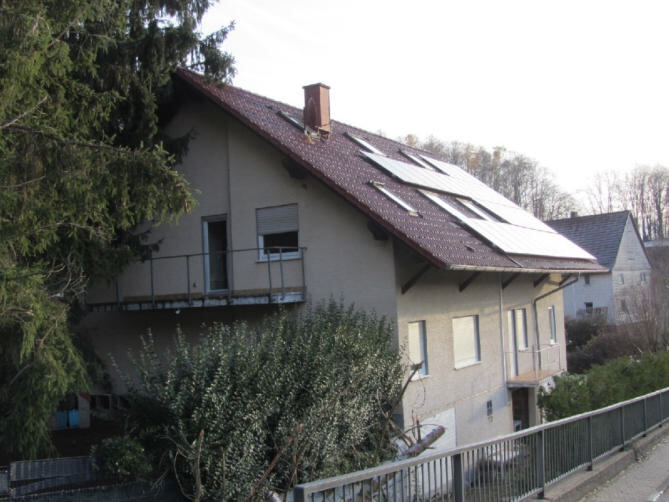 Zweifamilienhaus in Laudenau - Bild 2