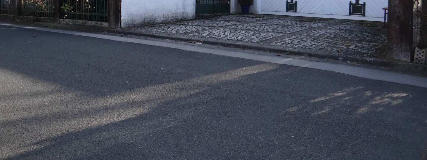 Einfamilienhaus, Garage in Langensendelbach - Bild 2