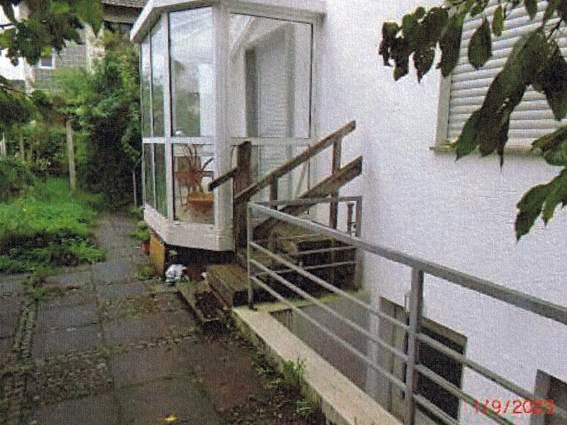 Doppelhaushälfte und Fertiggarage in Schorndorf - Bild 1