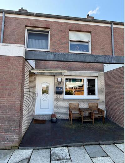 Reihenhaus in Pinienstraße 63, 26725 Emden, Borssum - Bild 1