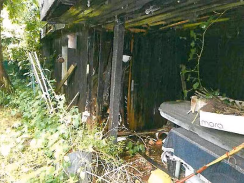 Doppelhaushälfte mit Anbau und Einzelgarage in Kiel - Bild 3