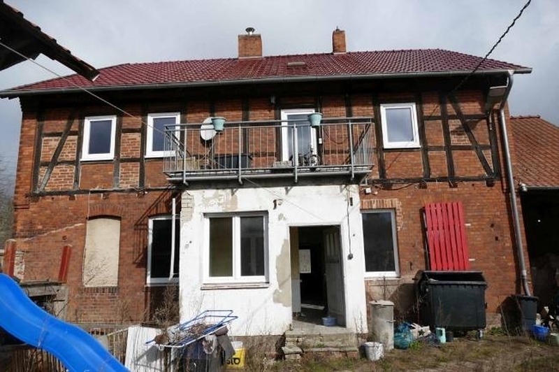 Einfamilienhaus, unbebautes Grundstück und Grünland in Etingen - Bild 2