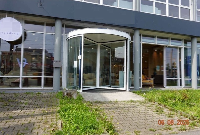 Geschäftshaus mit Anbau und Tiefgarage in Stuttgart - Bild 2