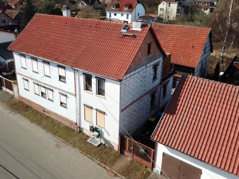 Einfamilienhaus mit Nebengebäude in Ohrdruf - Bild 2