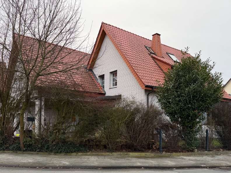 Zweifamilienhaus, Garage in Paderborn - Bild 1