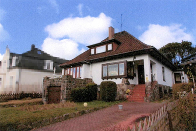 Ein-/Zweifamilienhaus mit Garage in Bischofsteicher Weg 13, 23858 Reinfeld - Bild 2