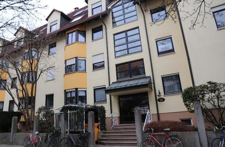 Eigentumswohnung (3 bis 4 Zimmer), Kfz-Stellplatz (Tiefgarage) in Augsburg - Bild 3