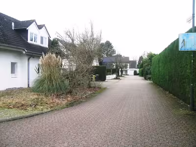 freistehendes Einfamilienhaus mit Garage in Sonnenacker 33, 40489 Düsseldorf, Wittlaer - Bild 1