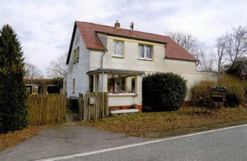 Wohnhaus und unbebautes Grundstück in Ruhner Berge - Bild 1