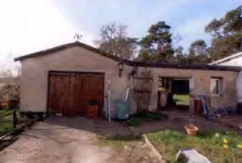 Einfamilienwohnhaus mit Nebengebäudekomplex in Sauzin - Bild 4