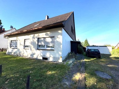 Zweifamilienhaus, Garage 2 in Lübbecker Straße 317, 32584 Löhne - Bild 1