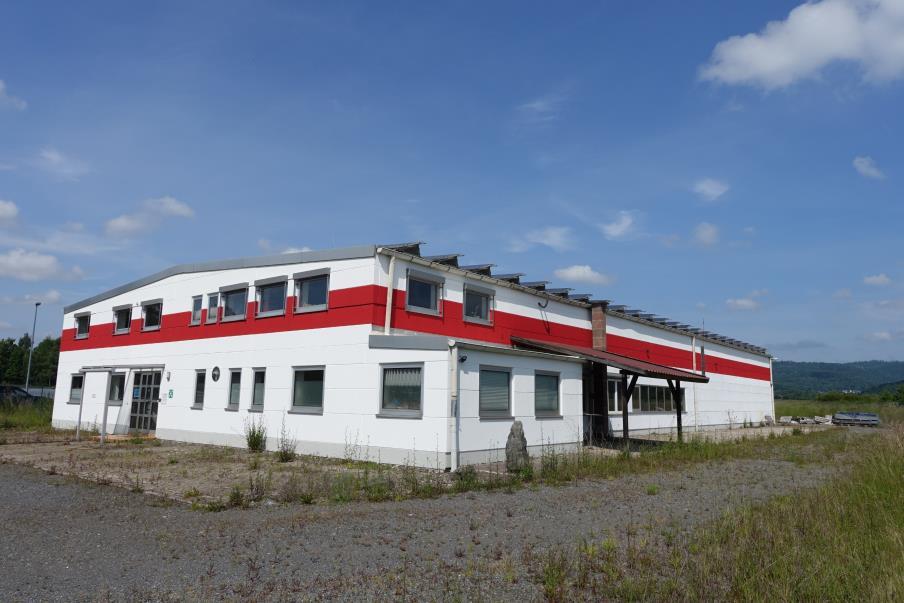 Gewerbegrundstück mit Halle und angebauten Büro- und Sozialtrakt in Ellrich - Bild 1