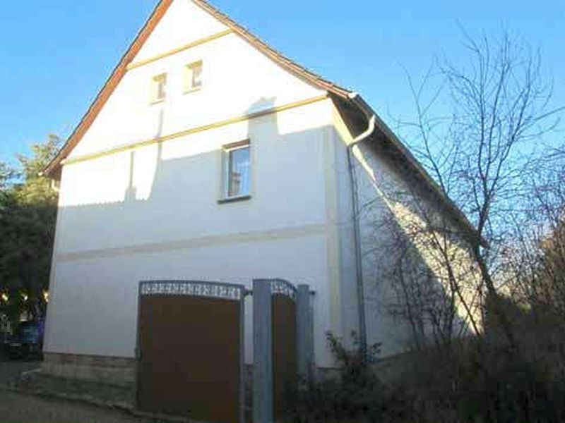 Wohn- und ehemalige Landwirtschaftsgebäude in Goseck - Bild 2
