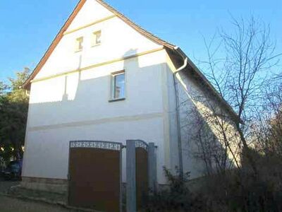 Wohn- und ehemalige Landwirtschaftsgebäude in Carl-Enke-Straße 3, 06667 Goseck OT Markröhlitz - Bild 2