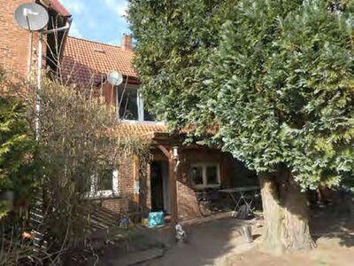 Wohnhaus, Werkstattgebäude, 2 Garagen und Zuwegung in Bahnstraße 60, 58b, 22451 Quickborn - Bild 2