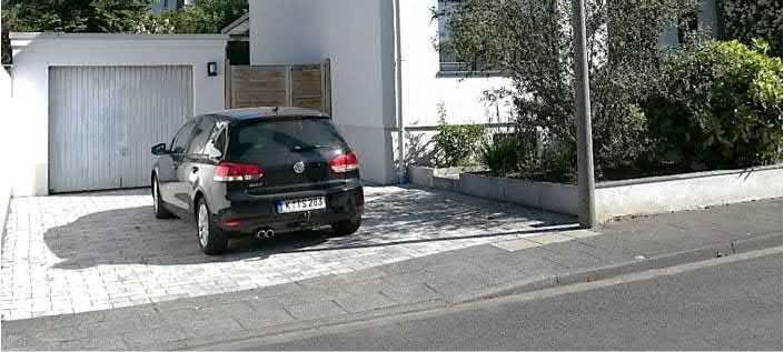 Garage, Einfamilienhaus, Doppelhaushälfte in Köln - Bild 1