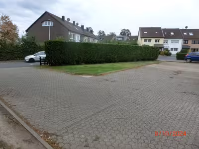 Garage, Einfamilienhaus, Reihenhaus, Anteile an Garagenhoffläche, Zuwegungen und Grünflächen in Steinwiese 30, 53721 Siegburg, Kaldauen - Bild 2