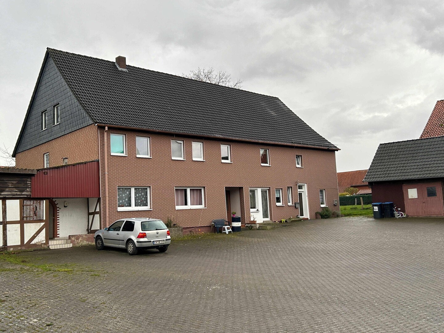 Mehrfamilienhaus in Einbeck - Bild 1