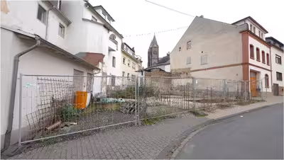 Mehrfamilienhaus in Pfarrer-Kraus-Straße 103 A, 56077 Koblenz, Arenberg - Bild 1