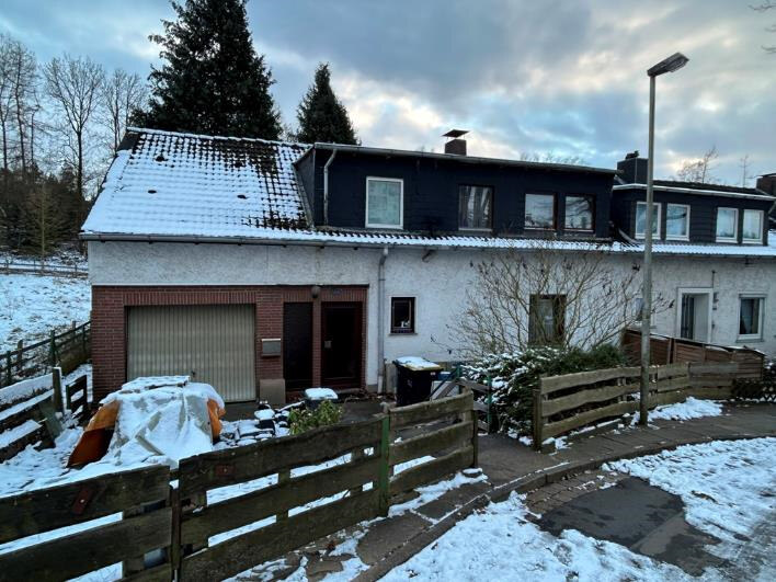 Reihenendhaus mit Garage in Porta Westfalica - Bild 1