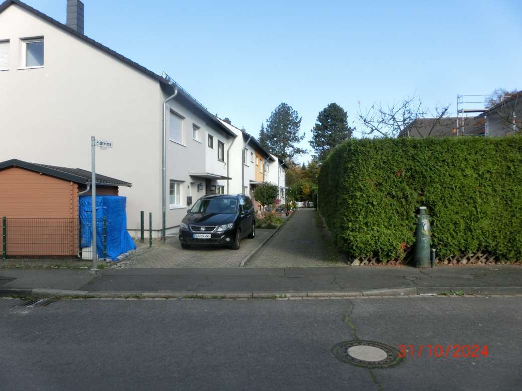 Garage, Einfamilienhaus, Reihenhaus, Anteile an Garagenhoffläche, Zuwegungen und Grünflächen in Siegburg - Bild 3