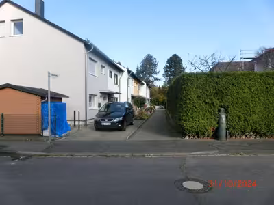 Garage, Einfamilienhaus, Reihenhaus, Anteile an Garagenhoffläche, Zuwegungen und Grünflächen in Steinwiese 30, 53721 Siegburg, Kaldauen - Bild 1