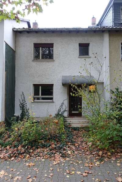 Reihenhaus in Anne-Frank-Straße 34, 60433 Frankfurt am Main, Eschersheim - Bild 1