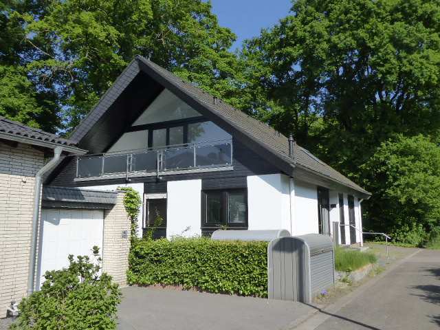 Einfamilienhaus (Fertighaus) mit Garage in Moers - Bild 1