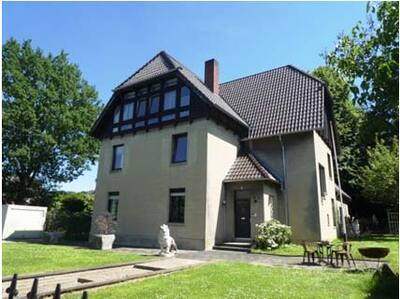 Garage, Einfamilienhaus in Landstraße 8, 41352 Liedberg - Bild 1