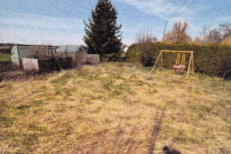 Wohnhaus mit Pkw-Garage und Lkw-Garage in Unterschneidheim - Bild 4