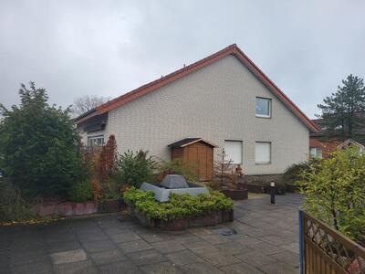 Eigentumswohnung (3 bis 4 Zimmer) in Hatzfelder Straße 18, 33104 Paderborn, Schloß Neuhaus - Bild 2