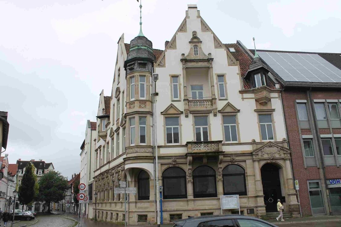 Wohn-/Geschäftshaus in Hameln - Bild 1