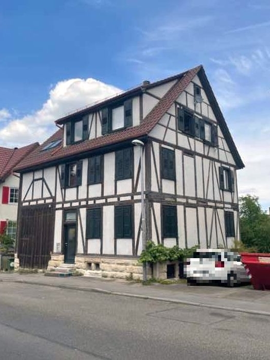 Wohnhaus mit Einliegerwohnung in Stuttgart - Bild 1