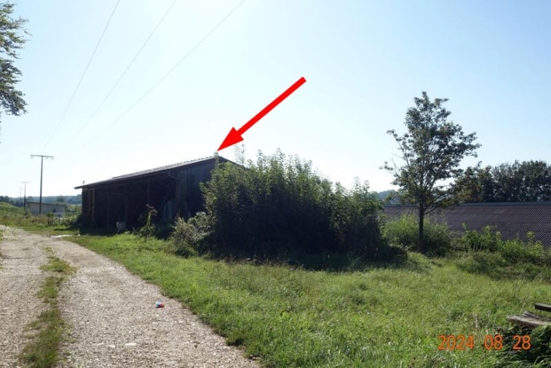 Zweifamilienhaus, landwirtschaftl. Betriebsgebäude, Landwirtschaftsflächen in Lenningen - Bild 1