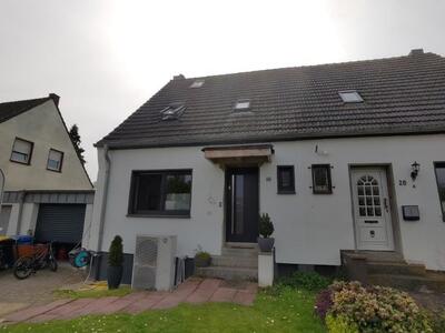 Garage, Doppelhaushälfte in Barschbleek 22, 47877 Willich, Schiefbahn - Bild 1
