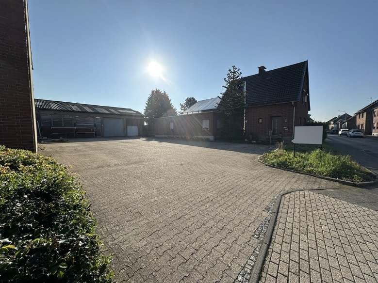 Baugrundstück, Garage, Gewerbeeinheit (z.B. Laden, Büro), Einfamilienhaus in Titz - Bild 4
