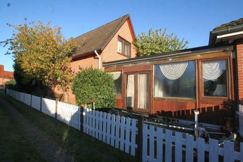 Einfamilienhaus mit Erweiterungen und Anbauten in Trittau - Bild 3