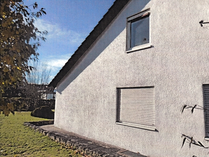 Einfamilienhaus mit Garage in Eschach - Bild 2
