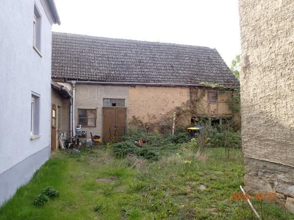 Einfamilienhaus, Wohnhaus, Scheune und Schuppen in Bucha - Bild 3