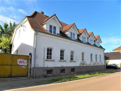 Mehrfamilienhaus in Hauptstraße  43, 06369 Südliches Anhalt, Weißandt-Gölzau - Bild 1