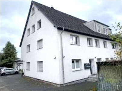 Eigentumswohnung (1 bis 2 Zimmer), Sondernutzungsrechte Kellerraum, Fahrradstellplatz, Pkw-Stellplatz im Freien in Nümbrecht - Bild 1