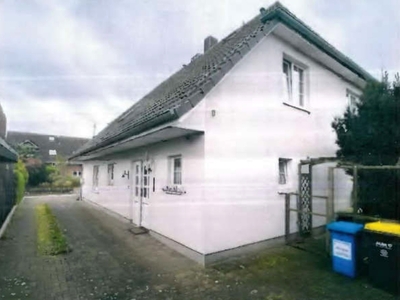 Einfamilienhaus mit Einliegerwohnung und Carport in Gartenweg 17, 19075 Pampow - Bild 1