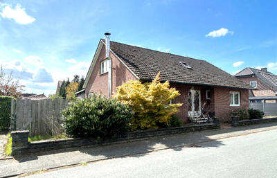 Garage, Einfamilienhaus in Marienweg  23, 48629 Metelen - Bild 1