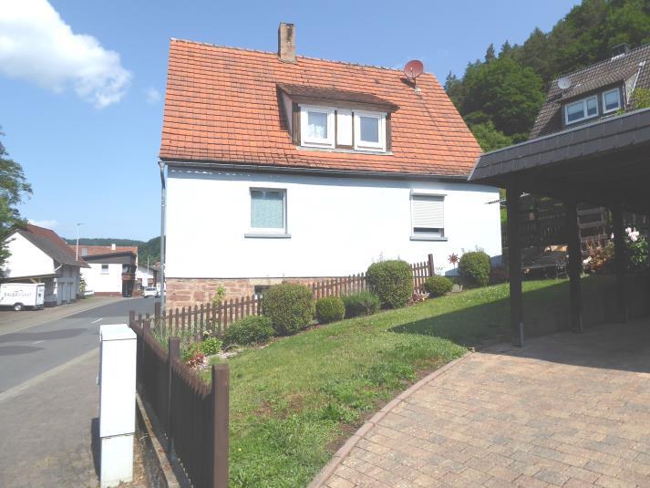 Wohnhaus mit Nebengebäude, PKW-Stellplatz in Dammbach - Bild 1