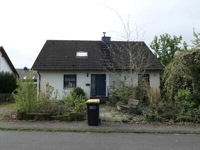 Einfamilienhaus, Garage in Raiffeisenstraße 21, 34393 Grebenstein - Bild 2